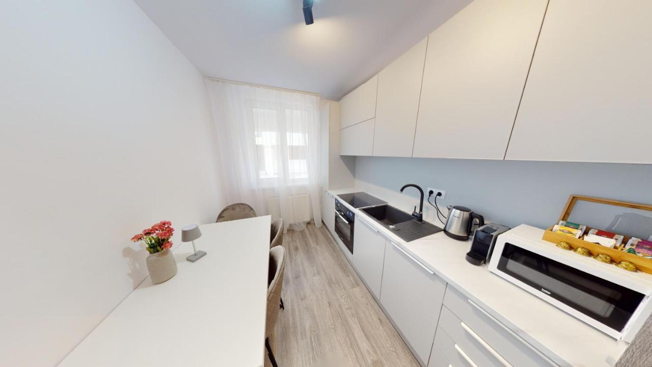 Apartment By The Lake Nr 4 Vrt Sibiu Luaran gambar